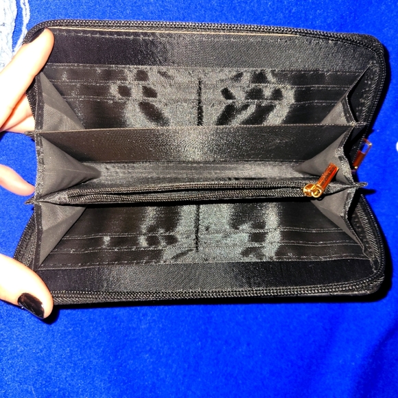 Leather Heart Wallet - Picture 2 of 2